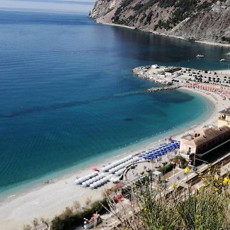 Da Stefania Hotel Monterosso al Mare Luaran gambar